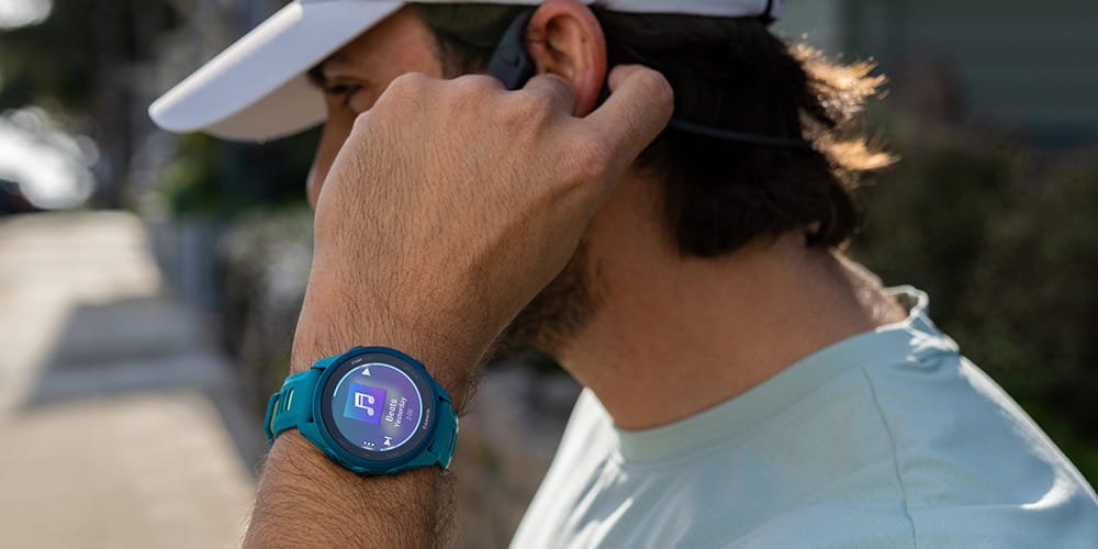 Garmin FOrerunner 170 ruka